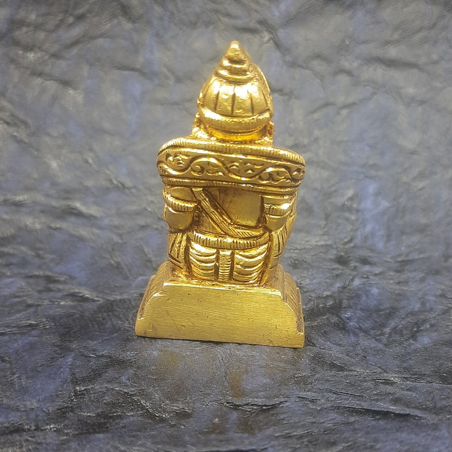 Brass kuber statue height 6cm